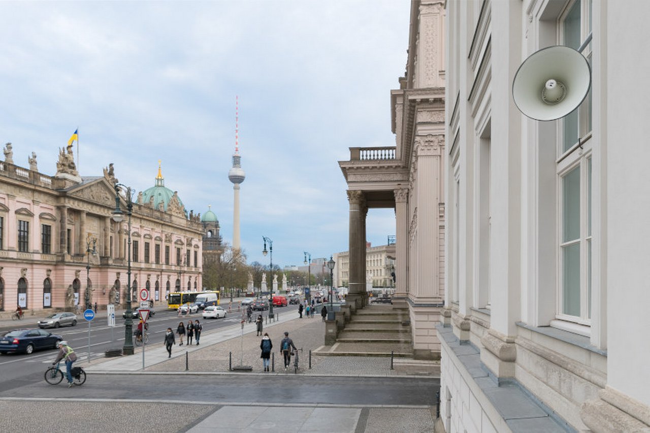 Installationview „Opera Opera“ Marinella Senatore, Alliance des corps, 2021  © Courtesy Mazzoleni, London - Torino  Photo: Mathias Schormann