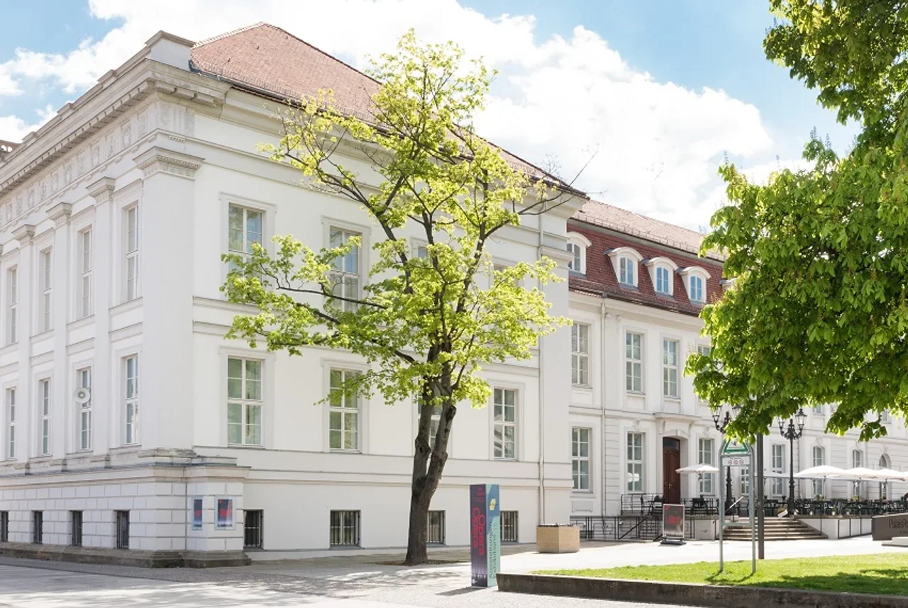 PP-Aussenansicht-robertschittko.jpg
