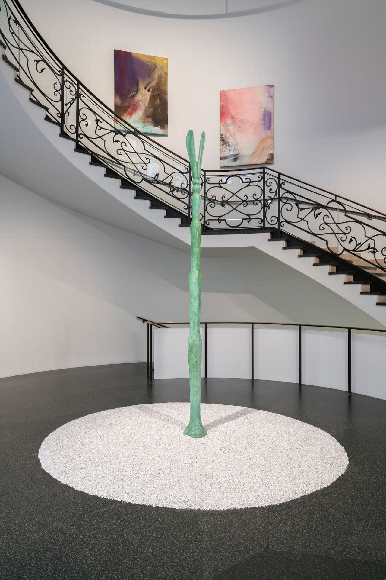 Hasen-Säule III, 2021 © VG Bild-Kunst, Bonn 2024