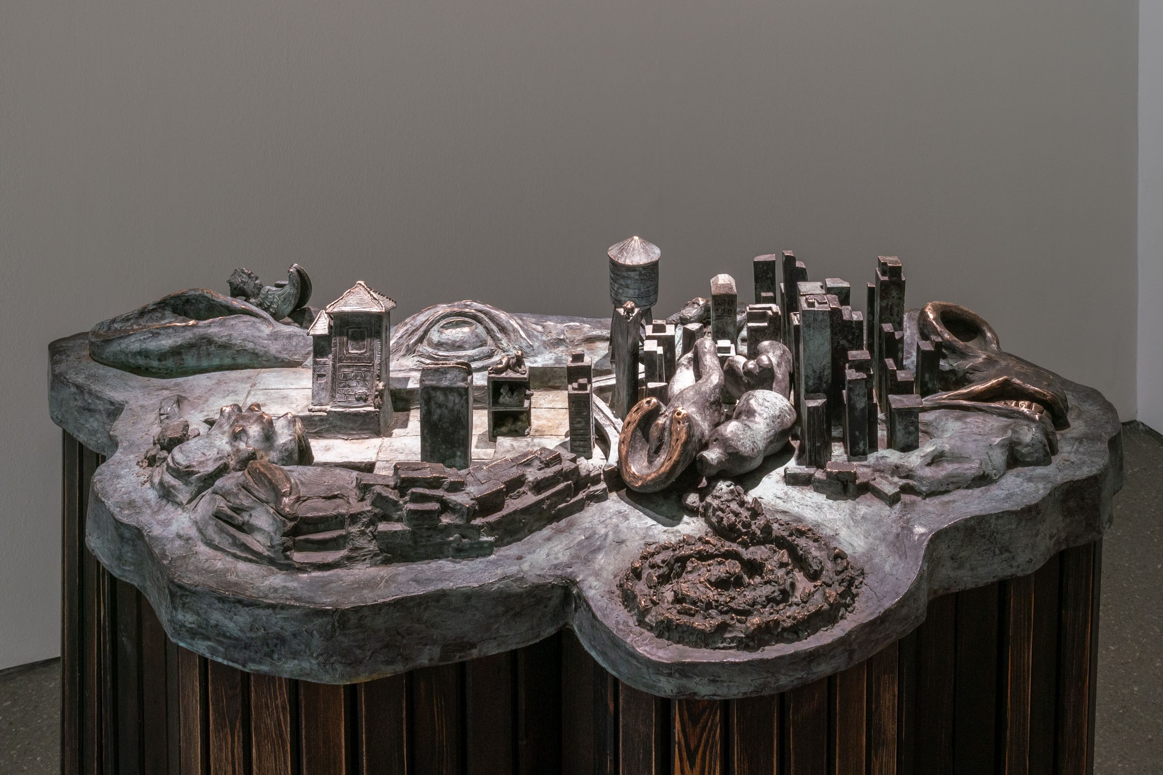“City Lights (Dead Horse Bay)”, 2016, Bronze, painted wood / Bronze